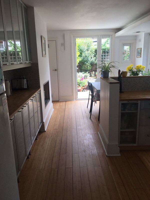 Room Rhodesia Road in Greater London