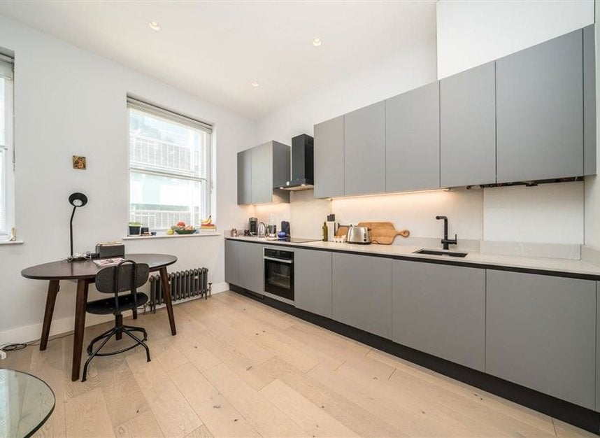 Flat Berwick Street in City of Westminster