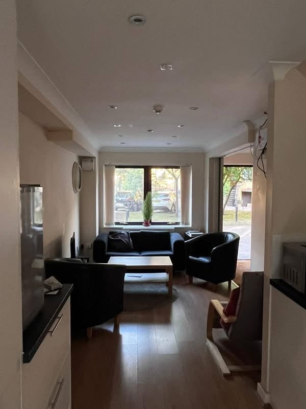 Room Fowey Close in Greater London