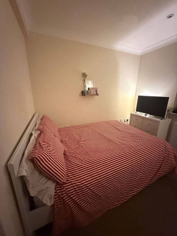 Room Fowey Close in Greater London