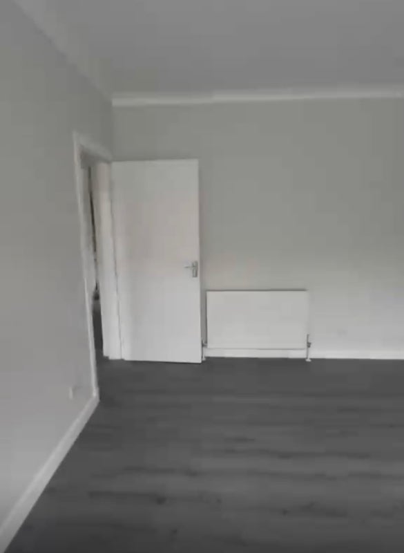 Room Paisley Road West in Glasgow