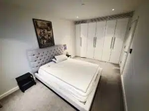 Flat Heritage Lane in Greater London