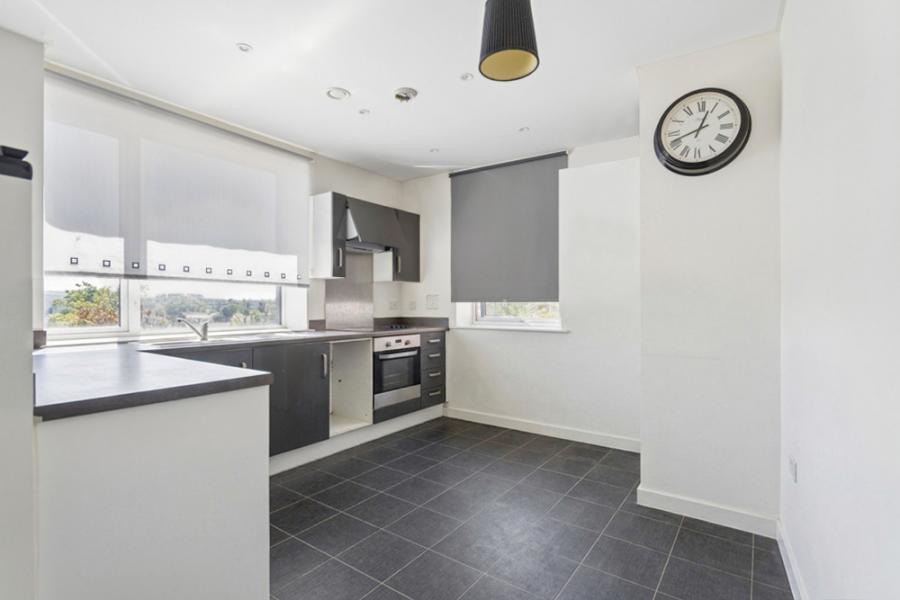 Flat Ladysmith Road in Greater London