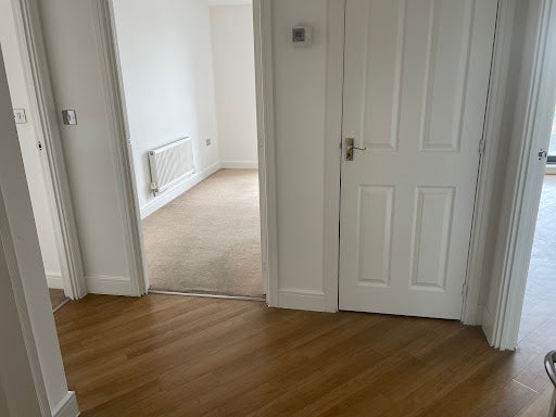 Flat Netley Road in Greater London