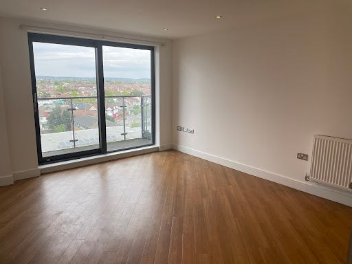Flat Netley Road in Greater London
