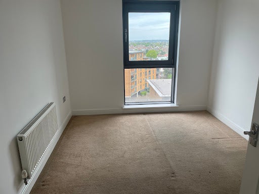 Flat Netley Road in Greater London