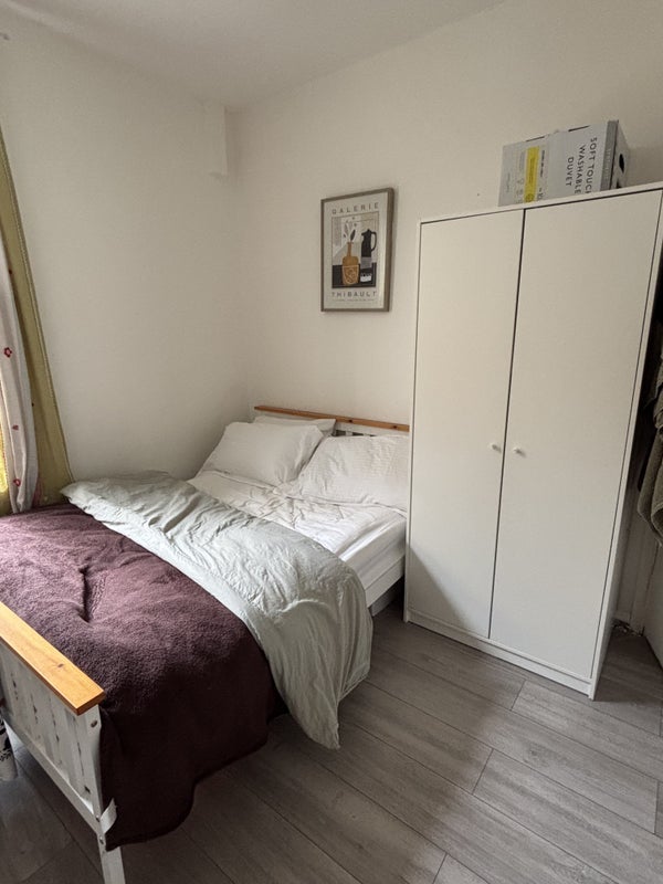 Room Alkerden Road in Greater London
