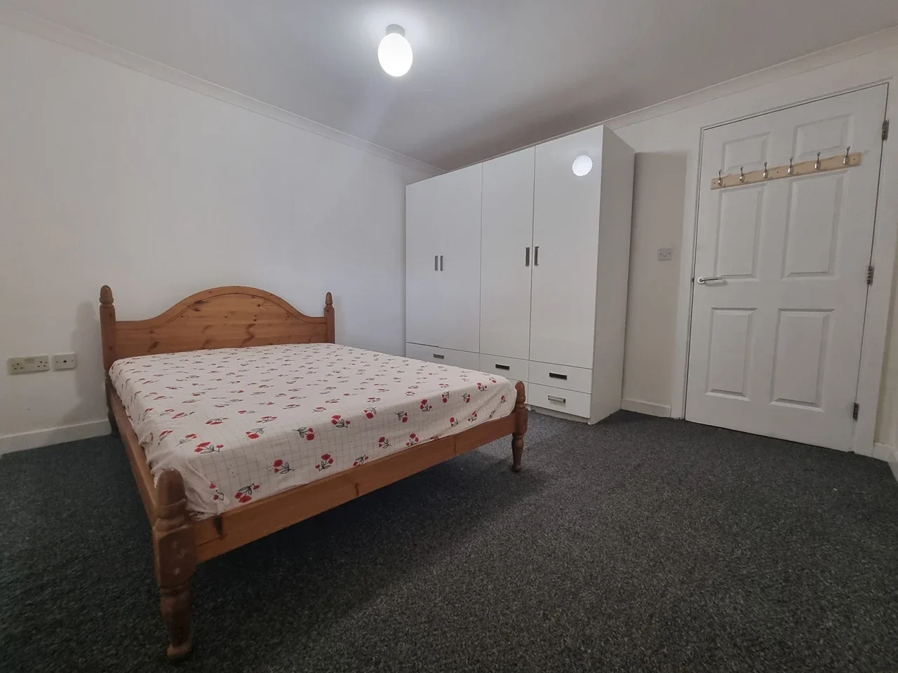 Flat Northwick Road in Greater London