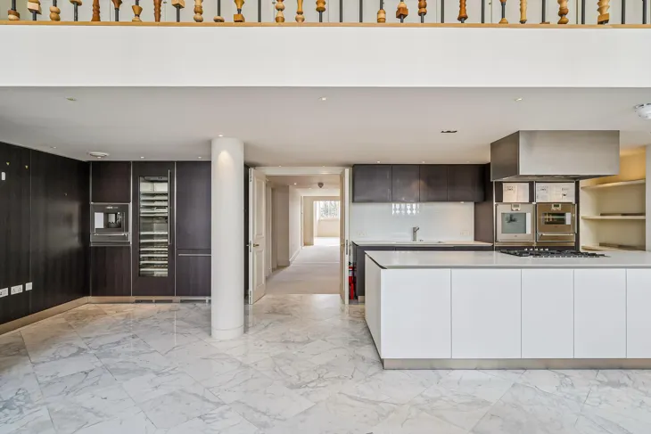 Flat Lancaster Gate in City of Westminster