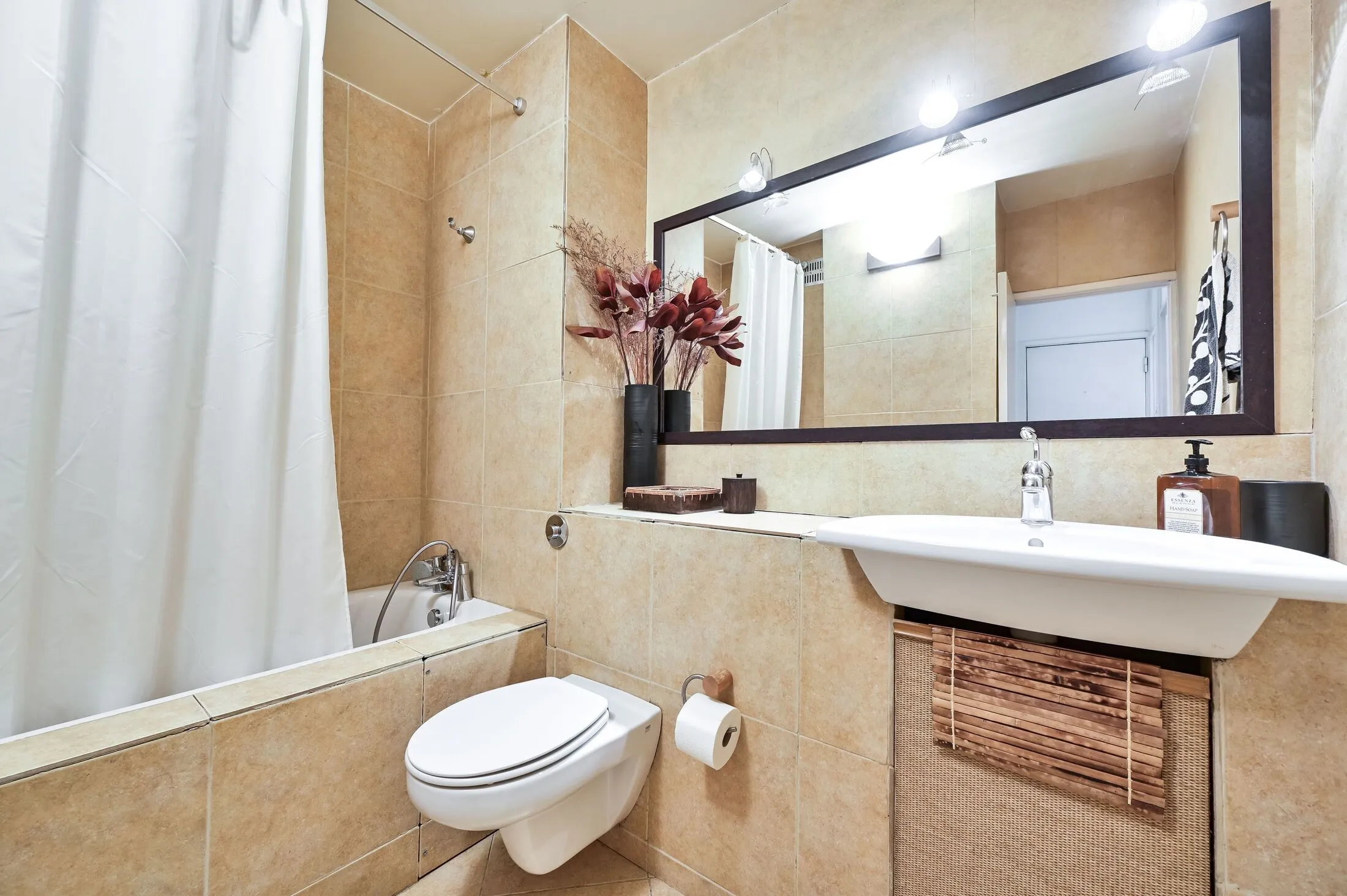Flat Philbeach Gardens in Greater London