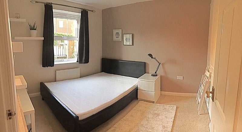 Room Crackthorne Drive in Rugby