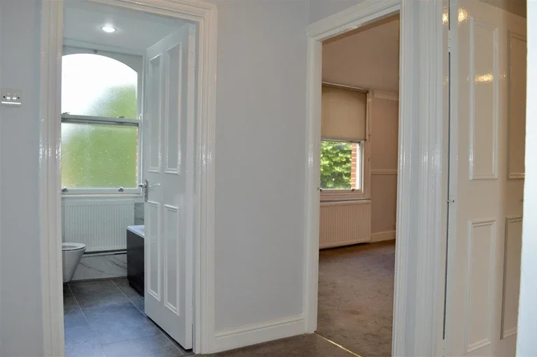 Flat Pepys Road in Greater London