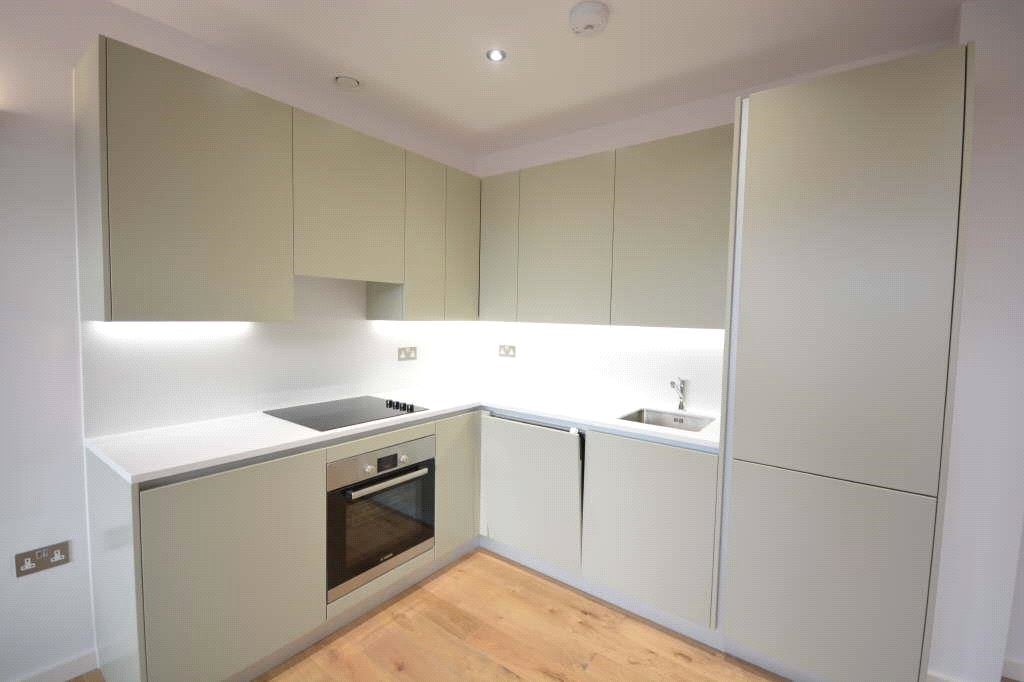 Flat East Street in Epsom and Ewell