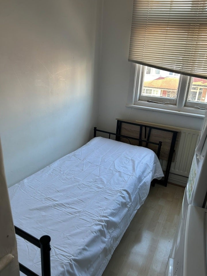 Room Craignair Road in Greater London