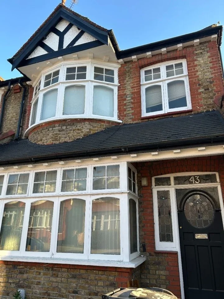 Room Trinity Rise in Greater London
