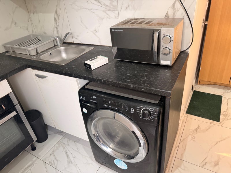 Room Bodmin Avenue in Slough