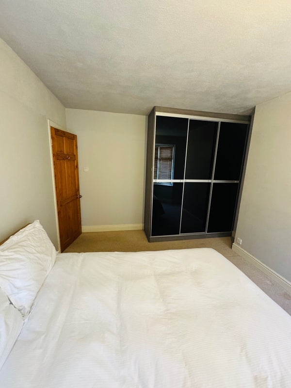 Room Paxton Road in Coventry