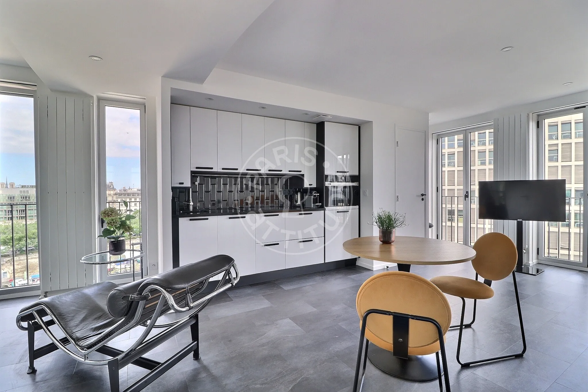 Appartement Rue de Bercy à Paris
