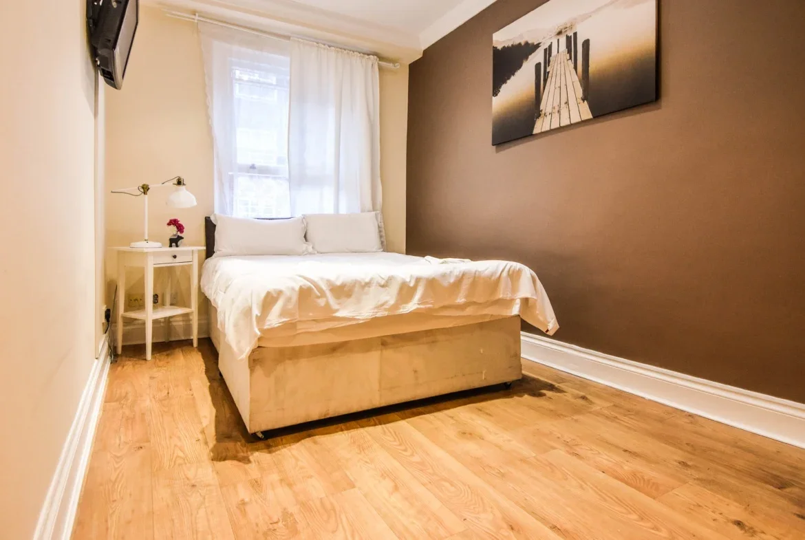 Flat Westbourne Grove Terrace in City of Westminster