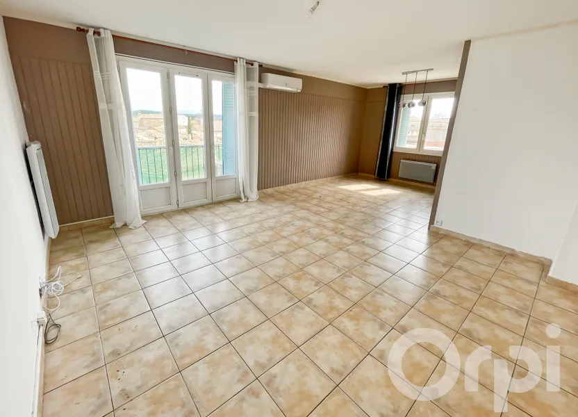 Appartement Avenue Pasteur à Bollène