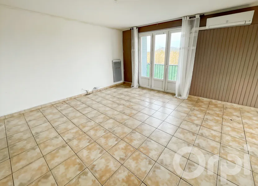 Appartement Avenue Pasteur à Bollène