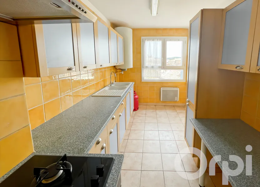 Appartement Avenue Pasteur à Bollène