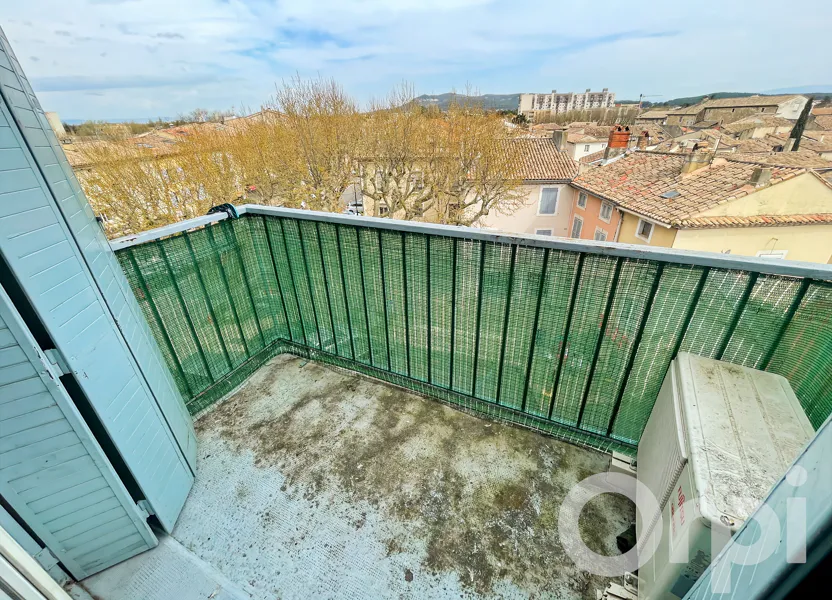 Appartement Avenue Pasteur à Bollène