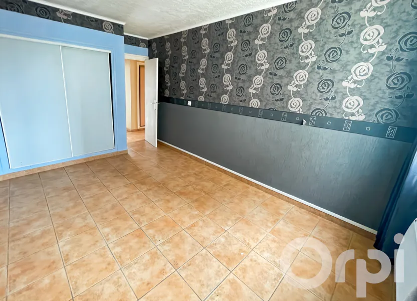 Appartement Avenue Pasteur à Bollène