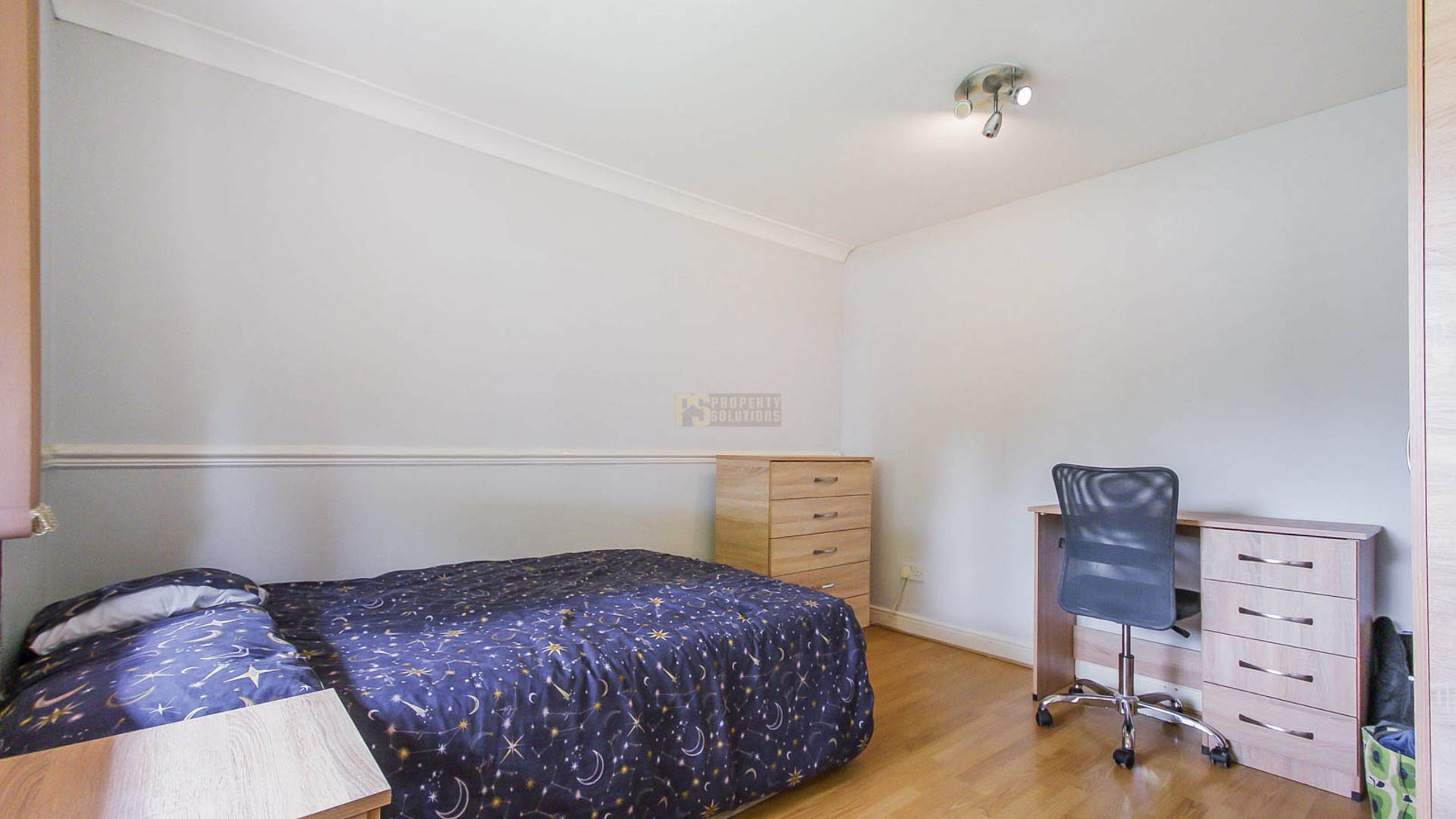 Room Bloomsbury Walk in Birmingham