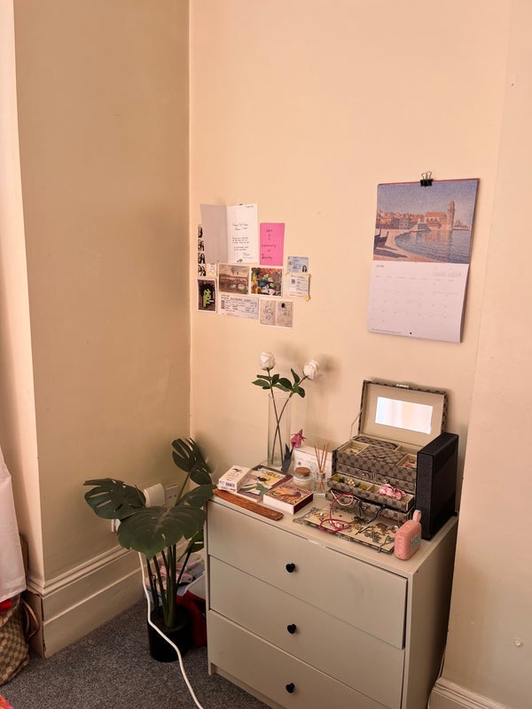 Room Frithville Gardens in Greater London