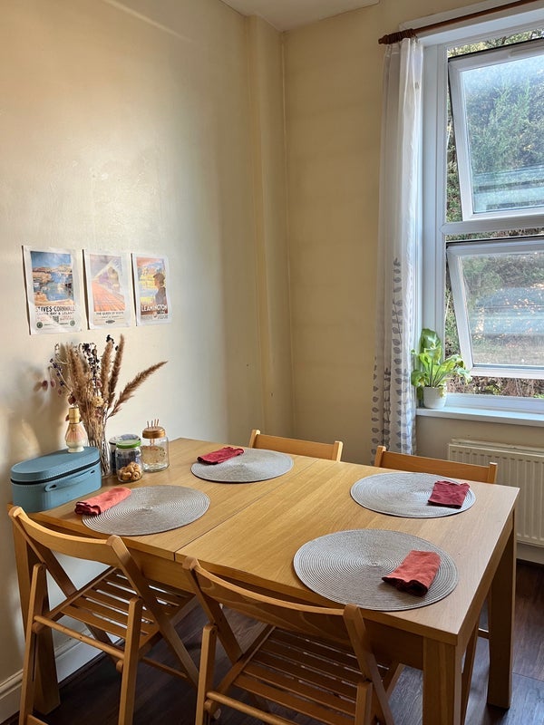 Room Frithville Gardens in Greater London