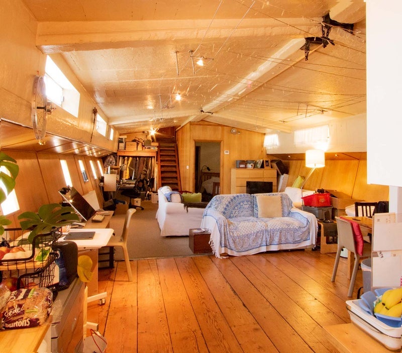 Room Rotherhithe Street in Greater London