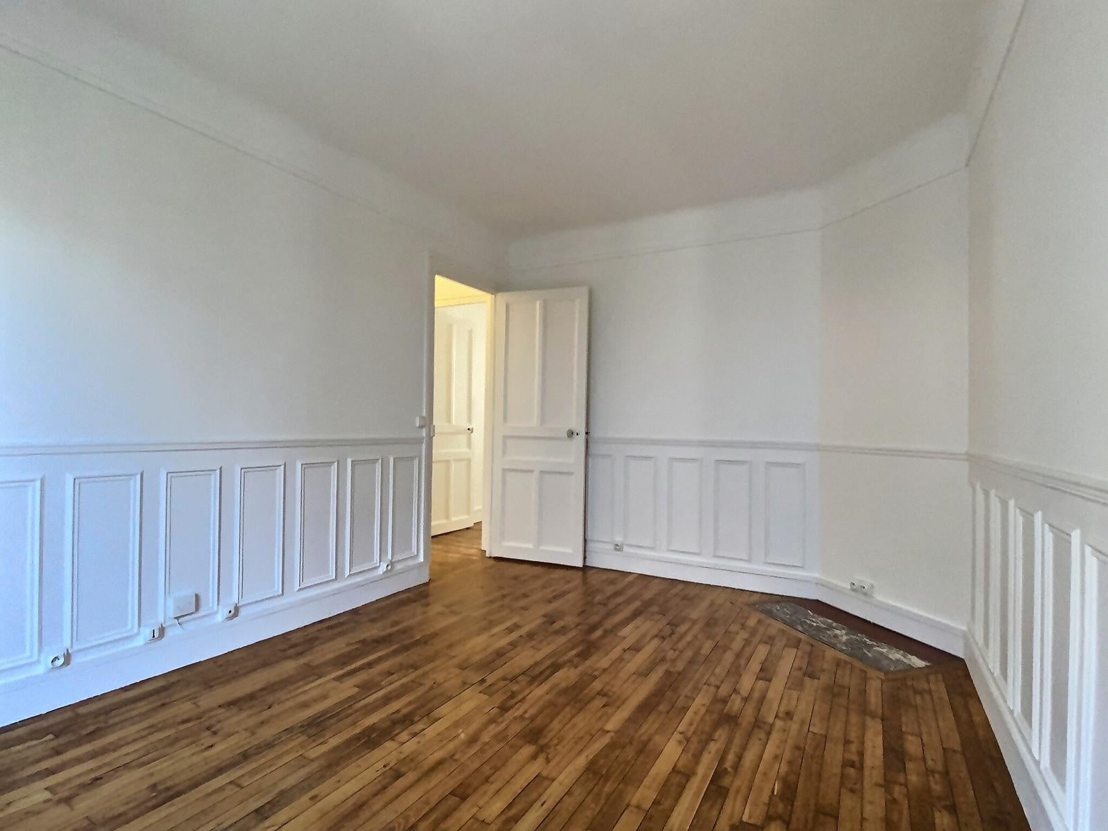 Flat Rue Lecourbe in Paris