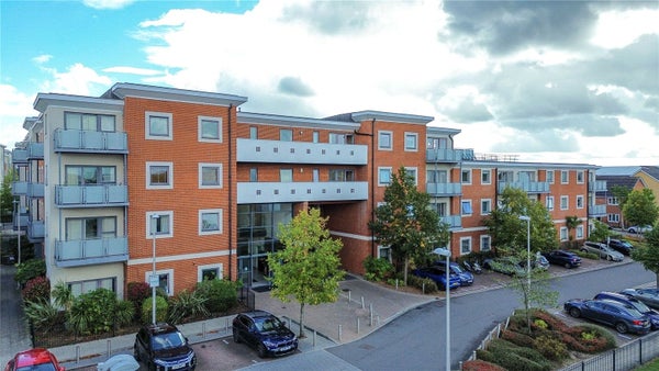 Flat Rushley Way in Reading