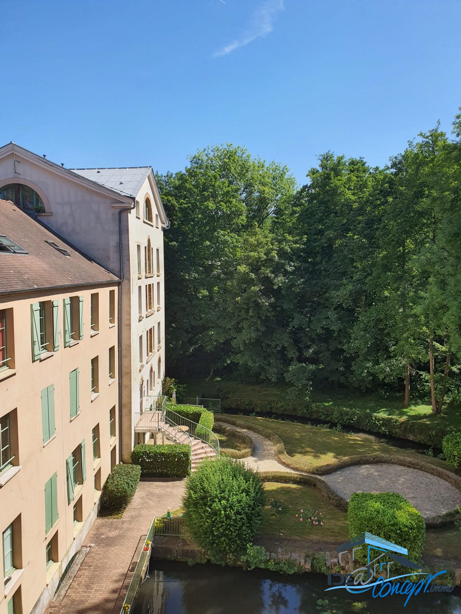 Flat Rue de la Tour de Pocancy in Janville-sur-Juine