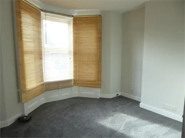 Flat Archer Road in Greater London