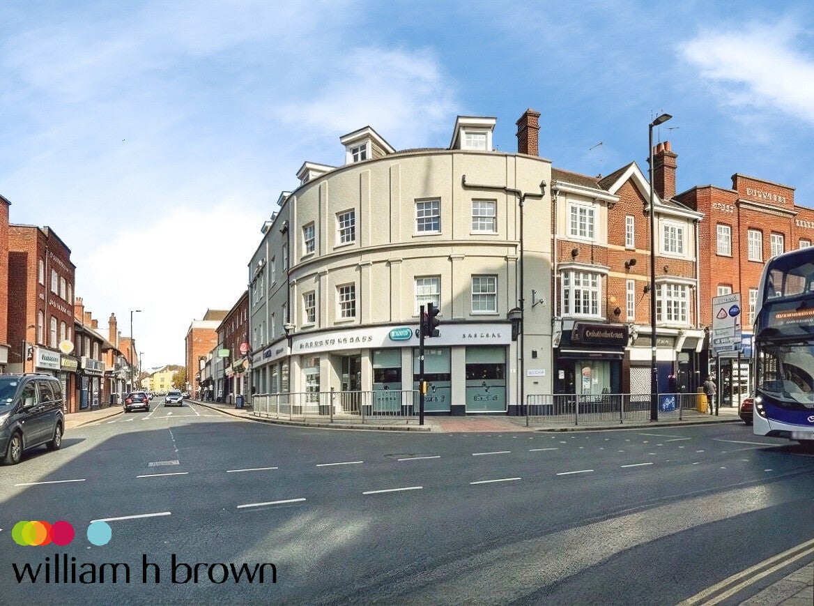 Flat Broomfield Road in Chelmsford