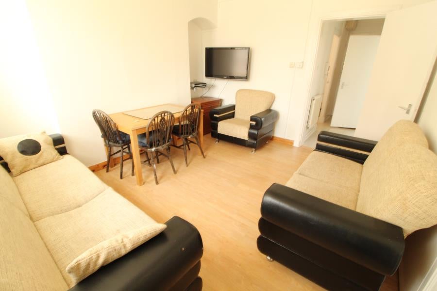 Flat Doddington Grove in Greater London