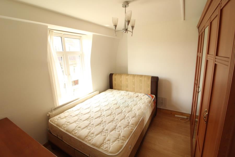Flat Doddington Grove in Greater London