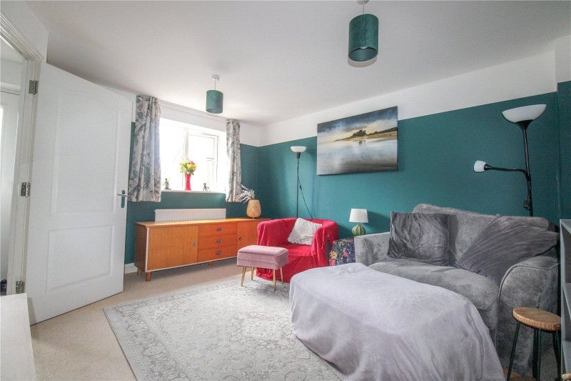 House Helliker Close in Hilperton