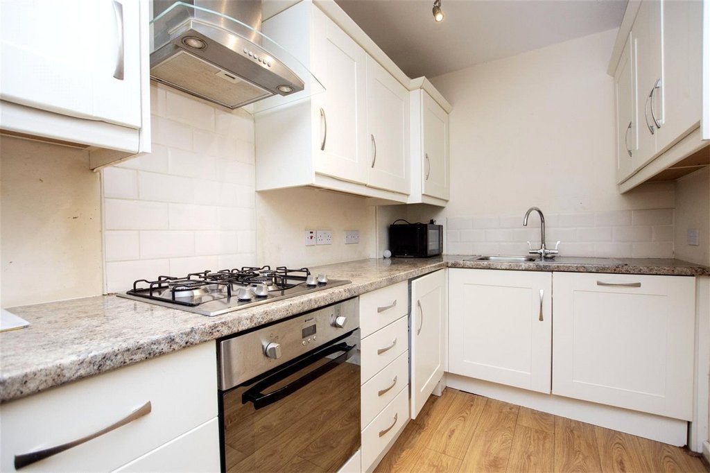 Room Heeley Road in Birmingham