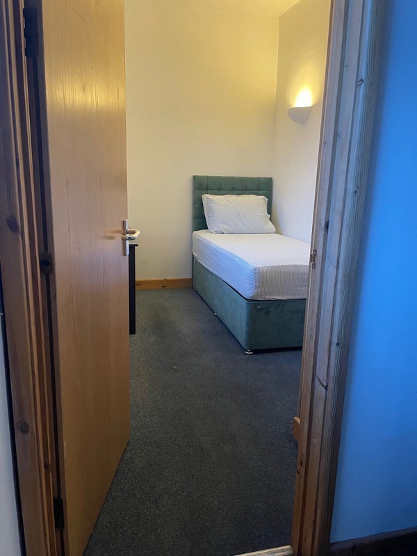 Room Kingsland Road in Bristol