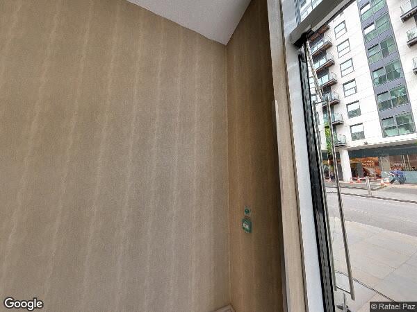 Flat Millharbour in Greater London