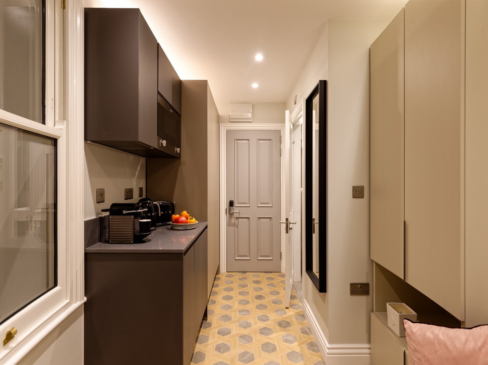 Flat Bingham Place in London