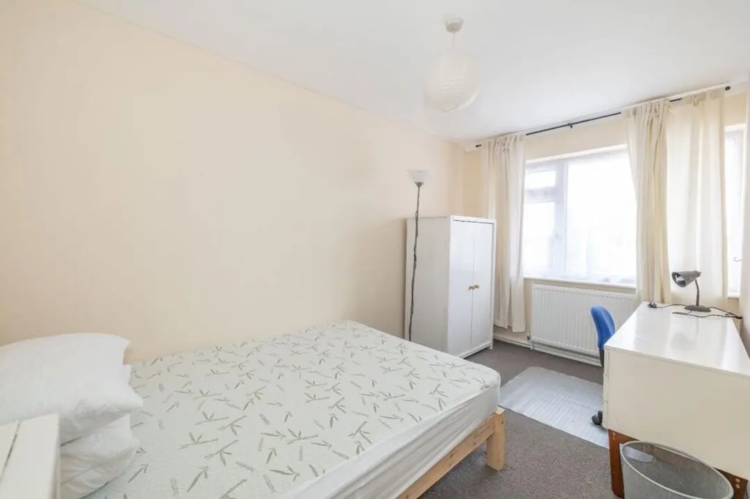 Room College Road in Canterbury