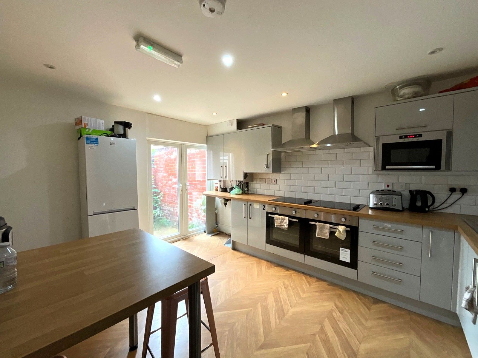 Room Mansfield Road in Doncaster