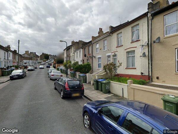 Flat Parkdale Road in Greater London