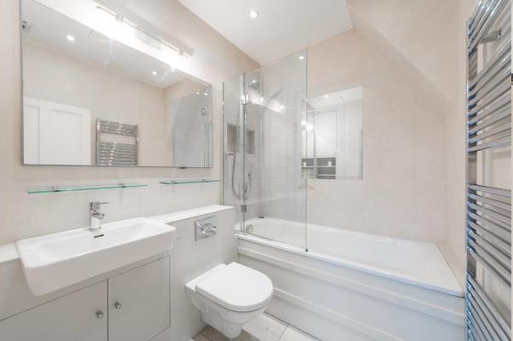 Flat Norfolk Crescent in City of Westminster