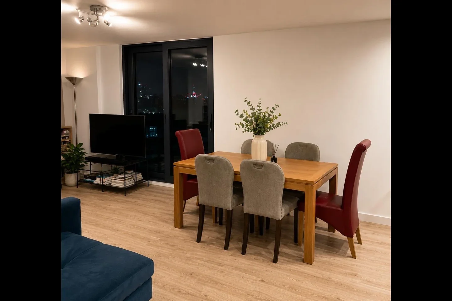 Flat Rotherhithe New Road in Greater London