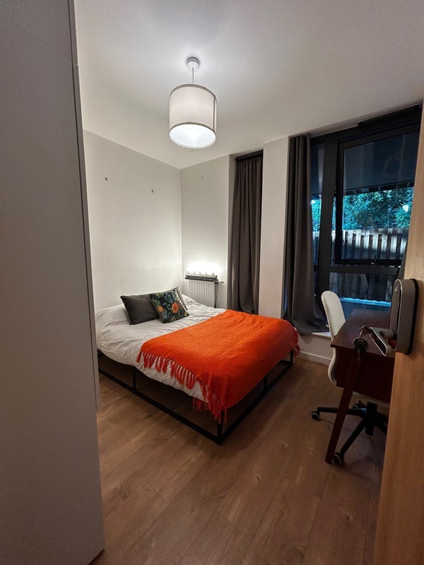 Room Balham Park Road in Greater London